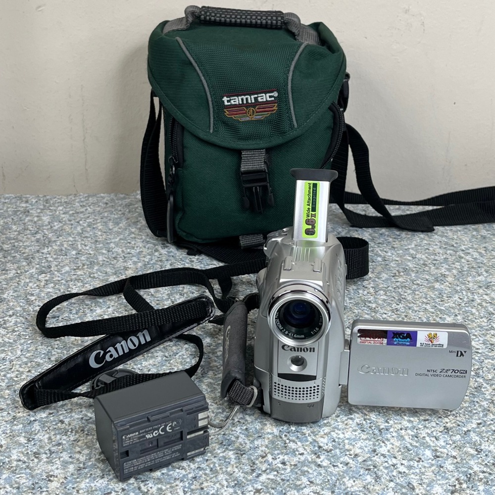 Canon ZR70 MC A Digital Video Camcorder MiniDV 22x Zoom Silver Bundle Tamrac Bag